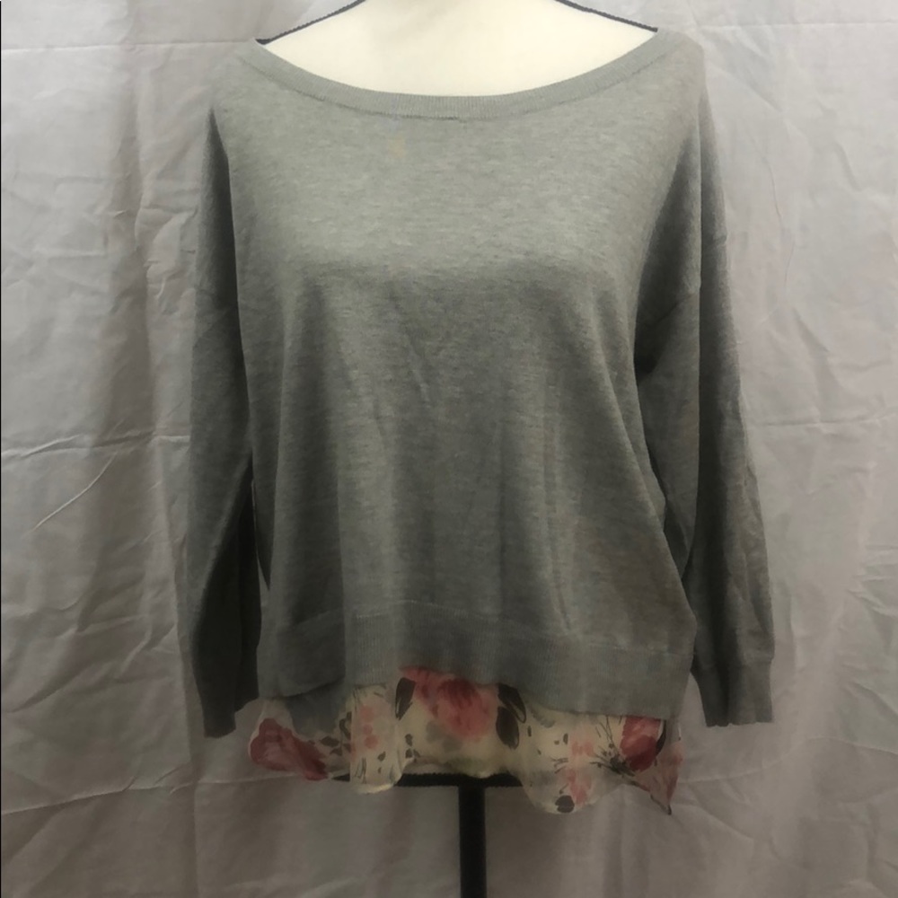 3/$20 Sale Lauren Ralph Lauren Gray & Chiffon Top